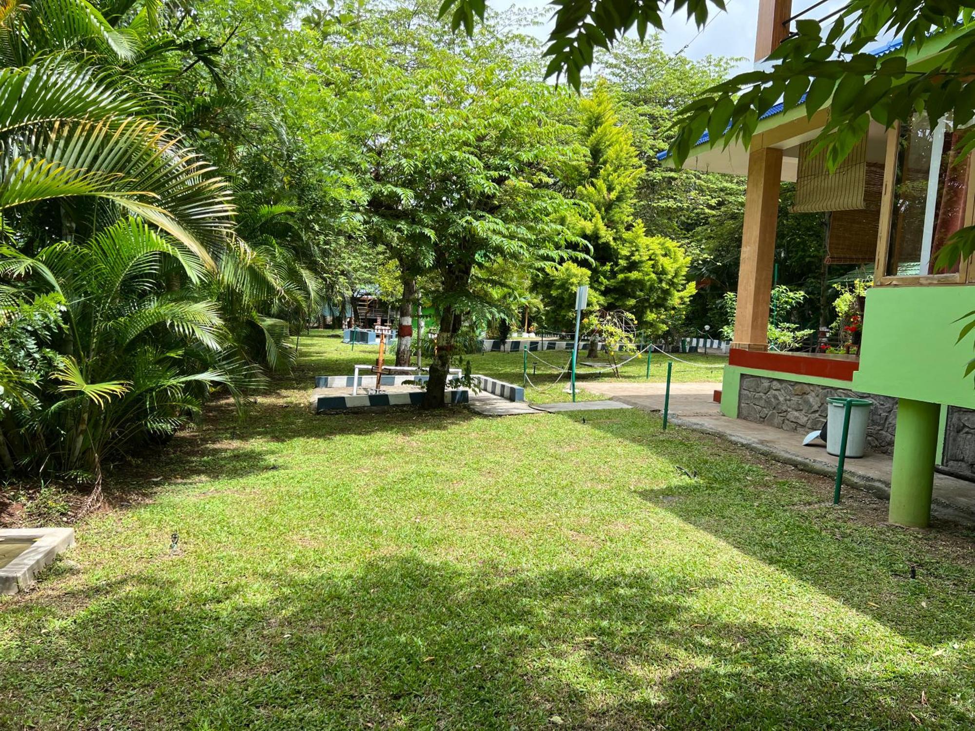 The Midway Jungle Resort Masinagudi Eksteriør billede